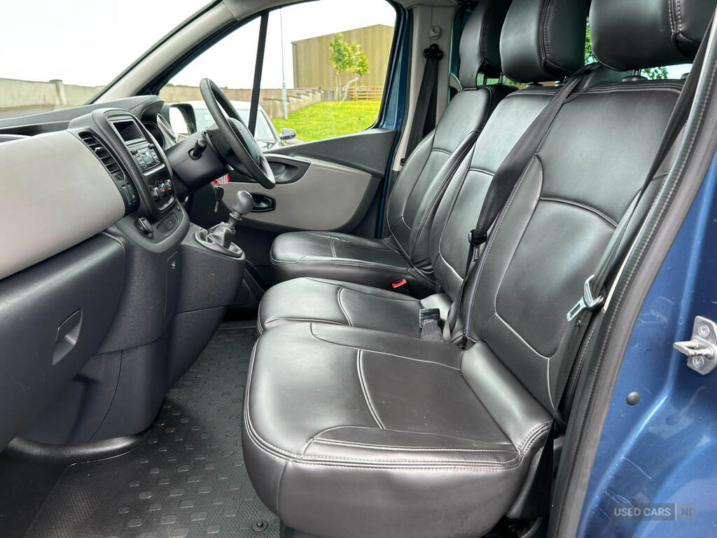 Renault Trafic Ll29 Energy Dci 125 Business 9 Seater Blue #3
