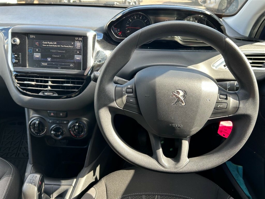 Peugeot 208 1.6 Thp Gti Prestige White #16