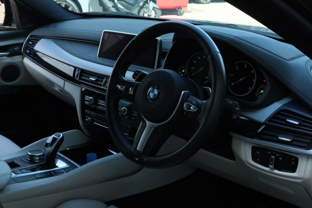 BMW X6 3L M Sport Black #3