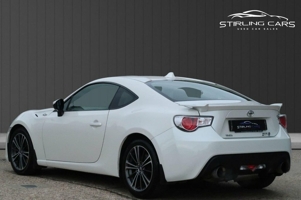 Toyota GT86 D-4s 197 White #10