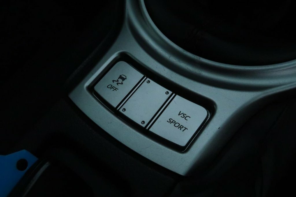 Toyota GT86 D-4s 197 White #23