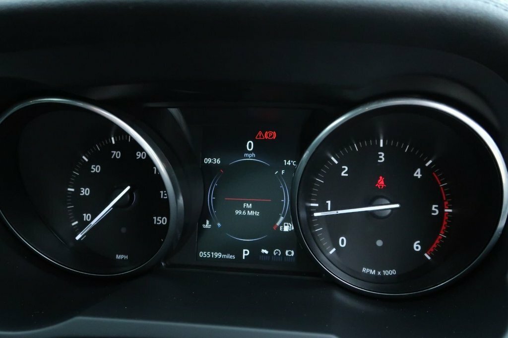 Land Rover Range Rover Evoque 2L Se Tech LO67UMD Black #5