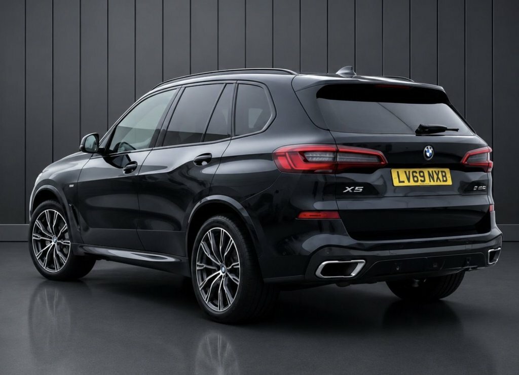 BMW X5 3L M Sport LV69NXB Black #2