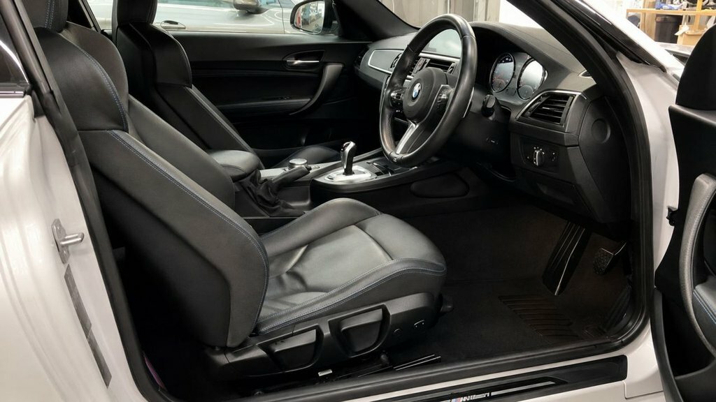 BMW M2 3L Competition Silver #3