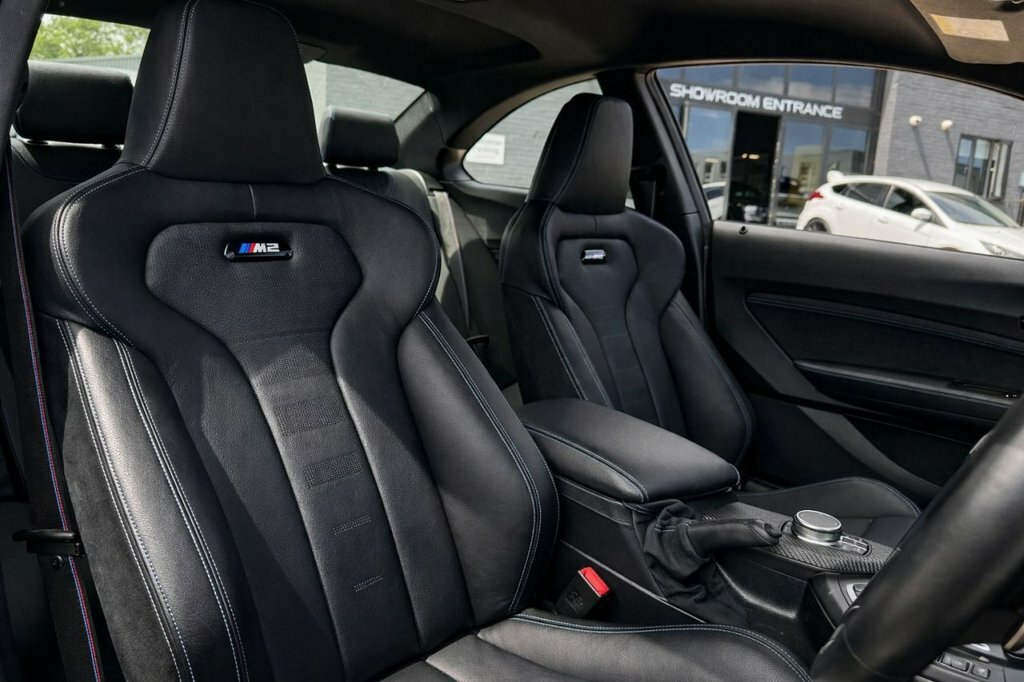 BMW M2 3L Competition Silver #4