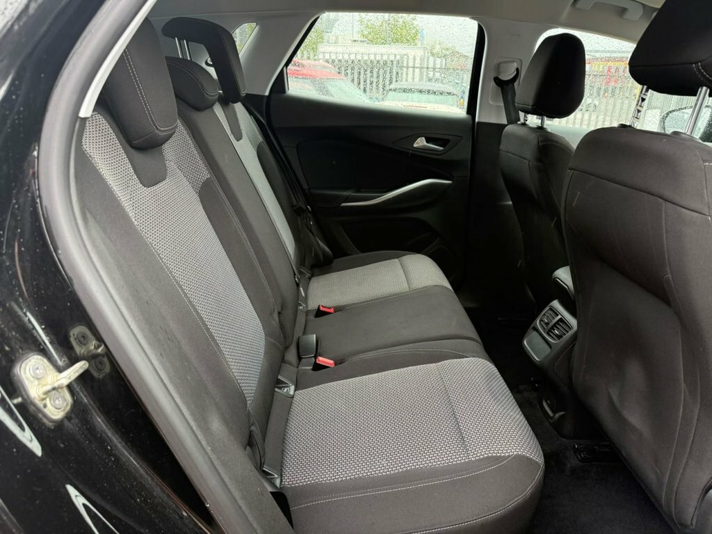 Vauxhall Grandland X 1.2L Se CX18HHT Black #3