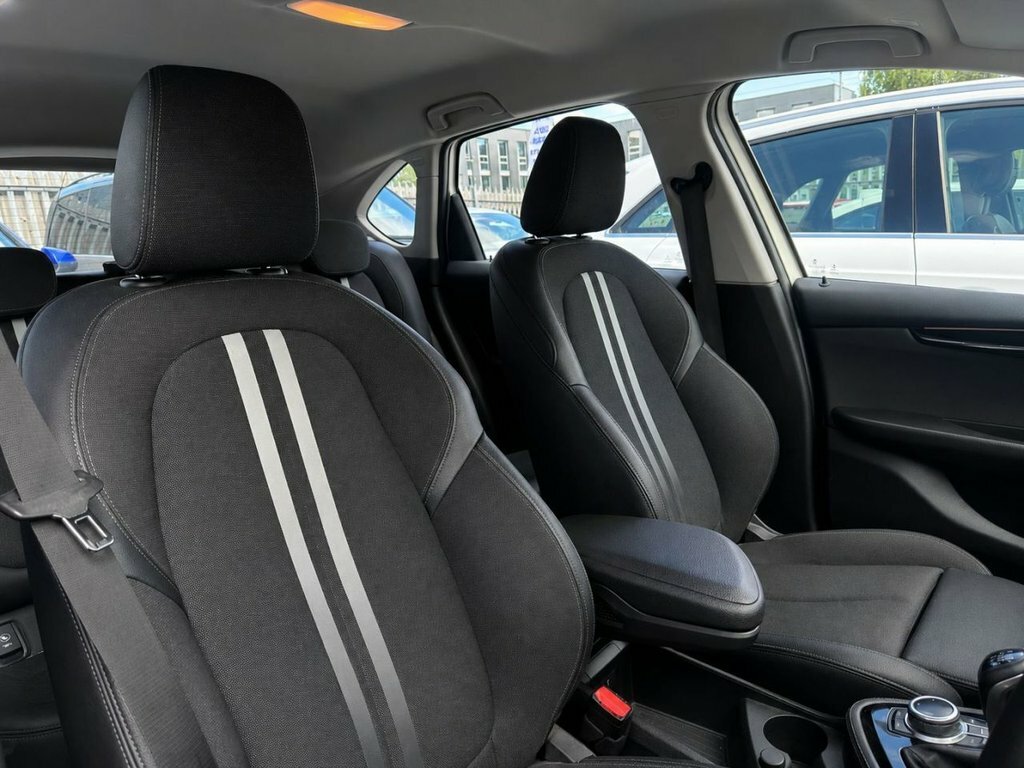 BMW 2 Series Active Tourer 2L Sport White #4
