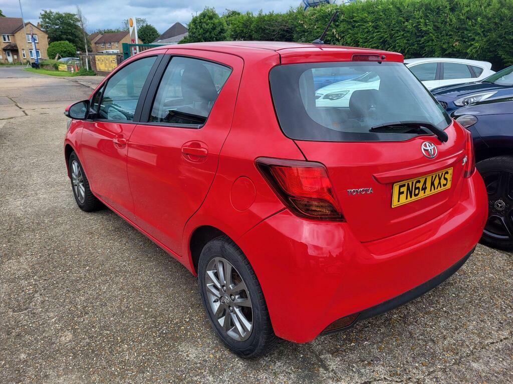 Toyota Yaris 1.4 D-4d Icon Euro 5 Red #4