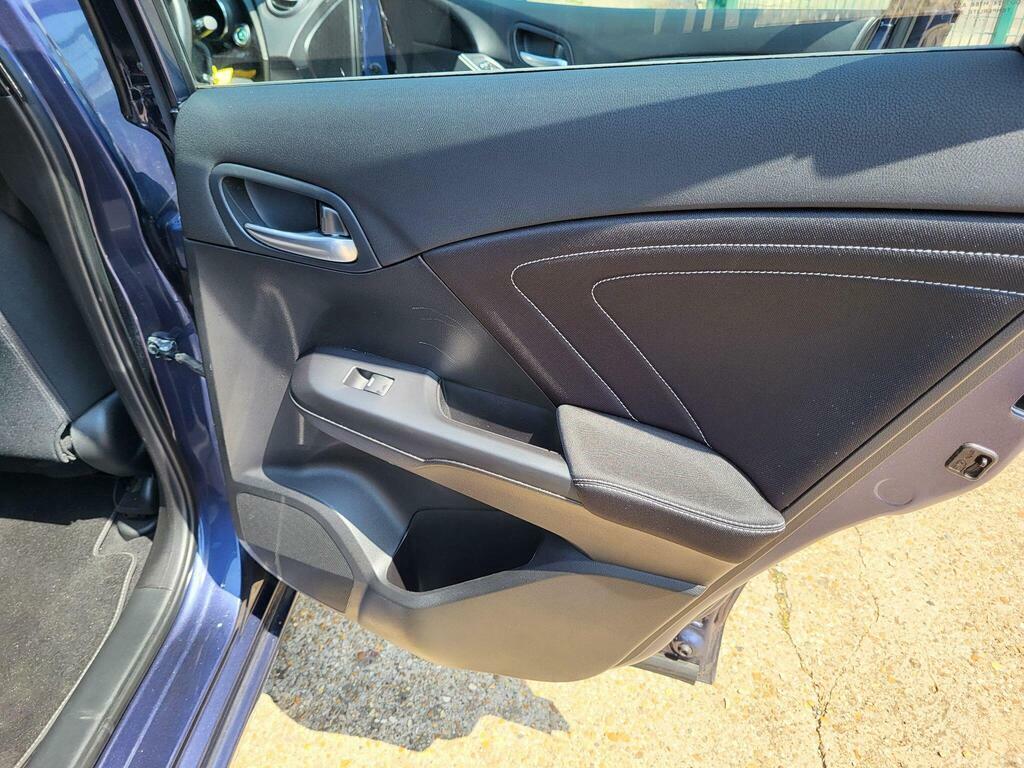 Honda Civic 1.8 I-vtec Se Plus Navi 5-Door Silver #17
