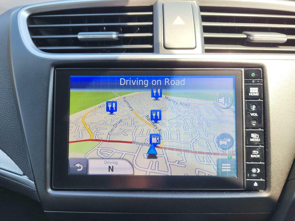 Honda Civic 1.8 I-vtec Se Plus Navi 5-Door Silver #29