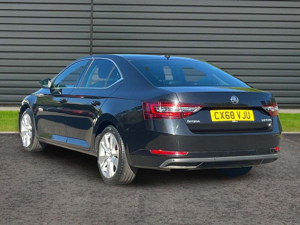 Skoda Superb 2.0 Tdi Se L Executive Hatchback CX68VJU Black #6
