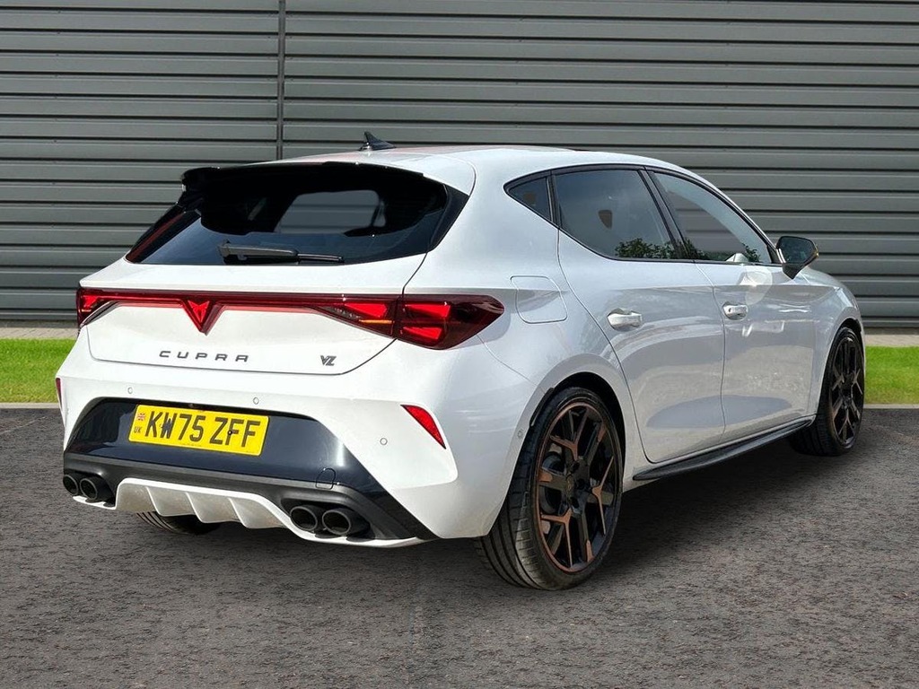 Cupra Leon 2.0 Tsi Vz3 Hatchback Dsg White #3