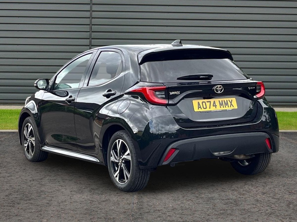 Toyota Yaris 1.5 Vvt-h Design Hatchback Hybrid E Cvt AO74MMX Black #5