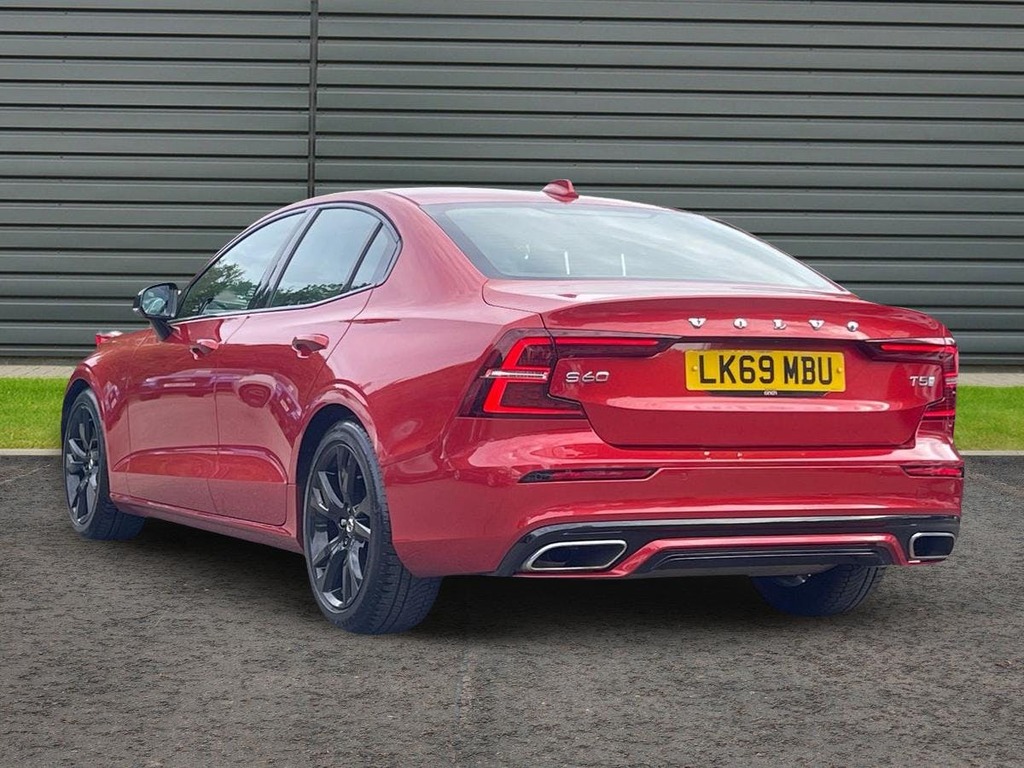 Volvo S60 2.0 T5 R Design Plus Saloon LK69MBU Red #5