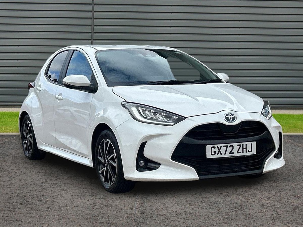 Toyota Yaris 1.5 Vvt-h Design Hatchback Hybrid E Cvt White