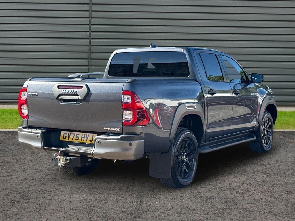 Toyota HILUX 2.8 D H Invincible X Pickup Hybrid A Grey #3