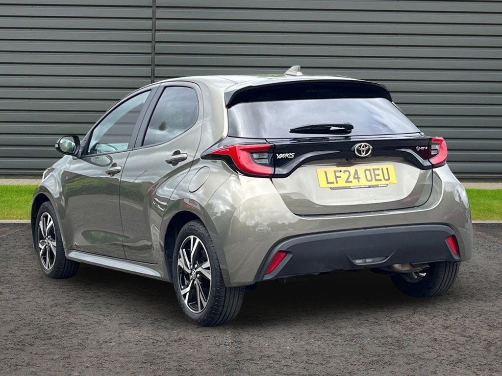 Toyota Yaris 1.5 Vvt-h Design Hatchback Hybrid E Cvt LF24OEU Brown #5
