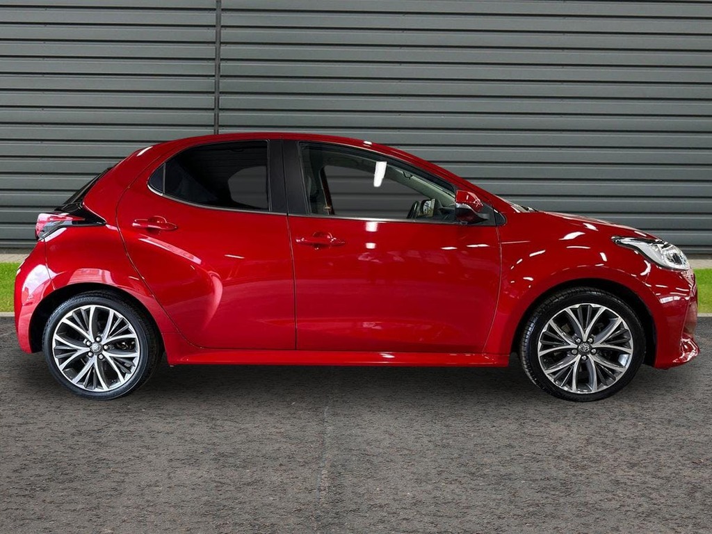 Toyota Yaris 1.5 Vvt-h Excel Hatchback Hybrid E Cvt AO72HCZ Black #2