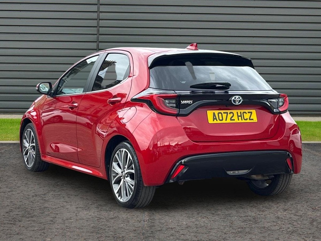 Toyota Yaris 1.5 Vvt-h Excel Hatchback Hybrid E Cvt AO72HCZ Black #5