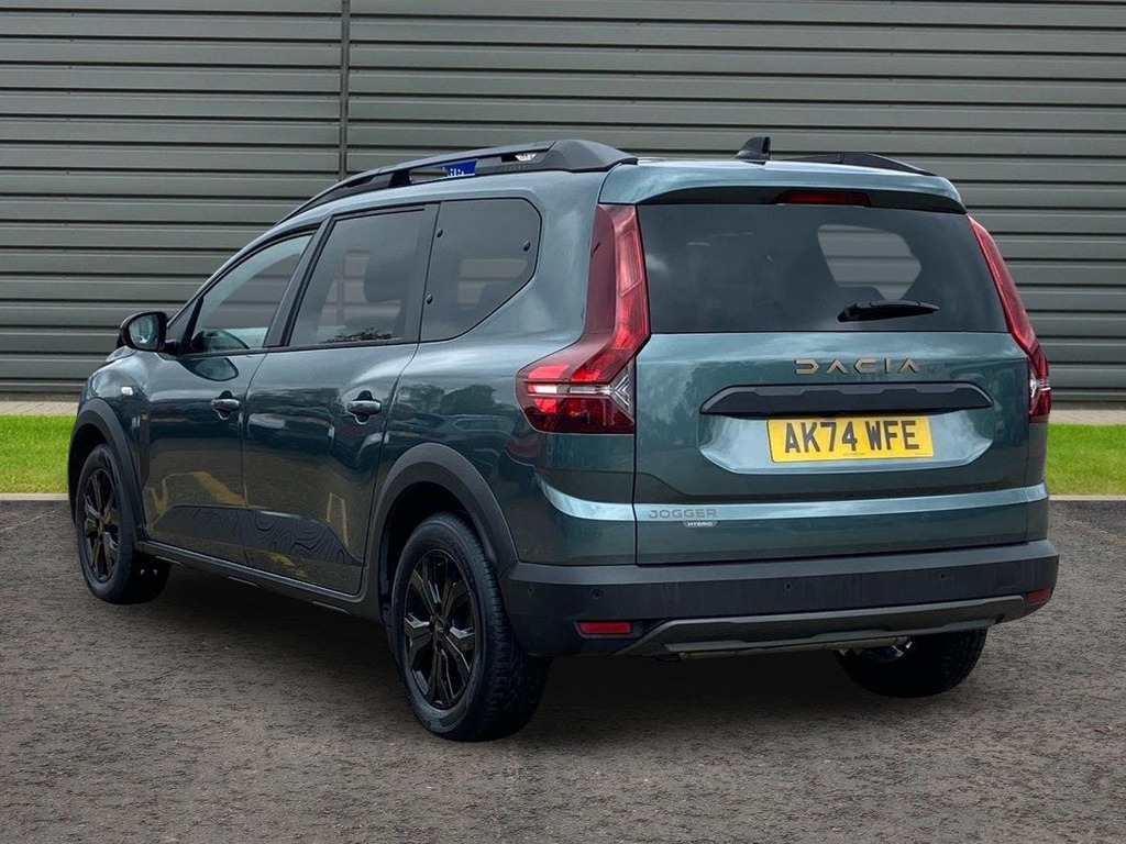 Dacia Jogger 1.6 Hybrid Extreme Mpv Hybrid Green #5