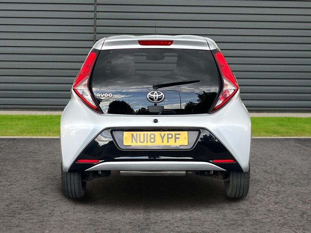 Toyota Aygo 1.0 Vvt I X Plore Hatchback NU18YPF Silver #4