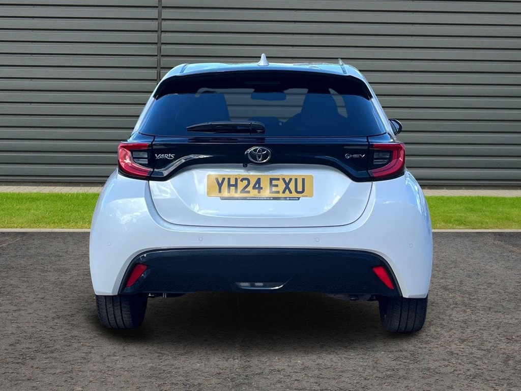 Toyota Yaris 1.5 Vvt-h Excel Hatchback Hybrid E Cvt YH24EXU White #4