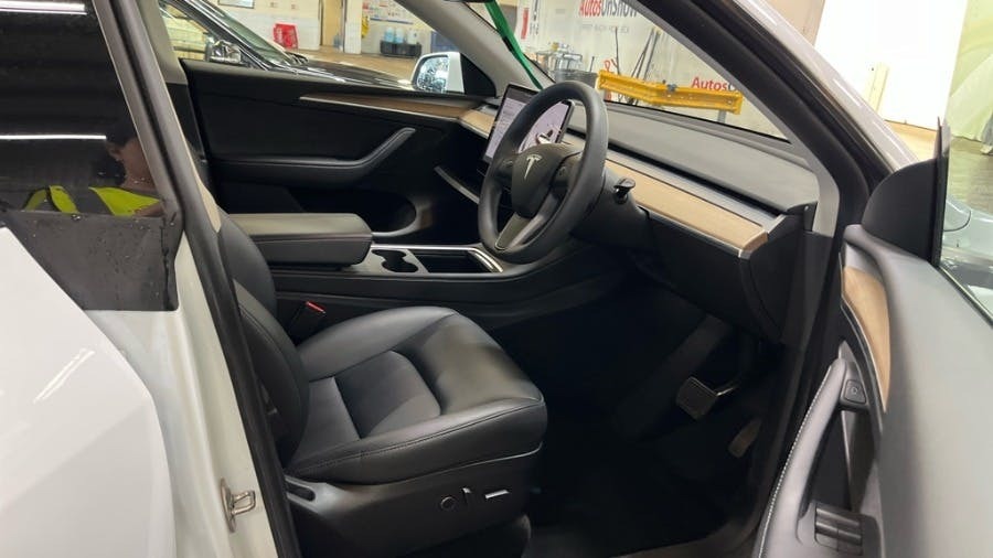 Tesla Model Y 0.0 LB73DXA White #3