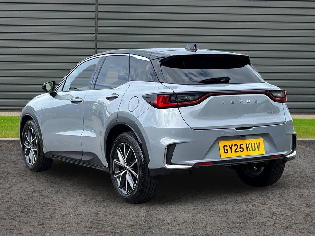 Lexus LBX 1.5 Vvt Ie Takumi Suv Hybrid E Cvt Black #5