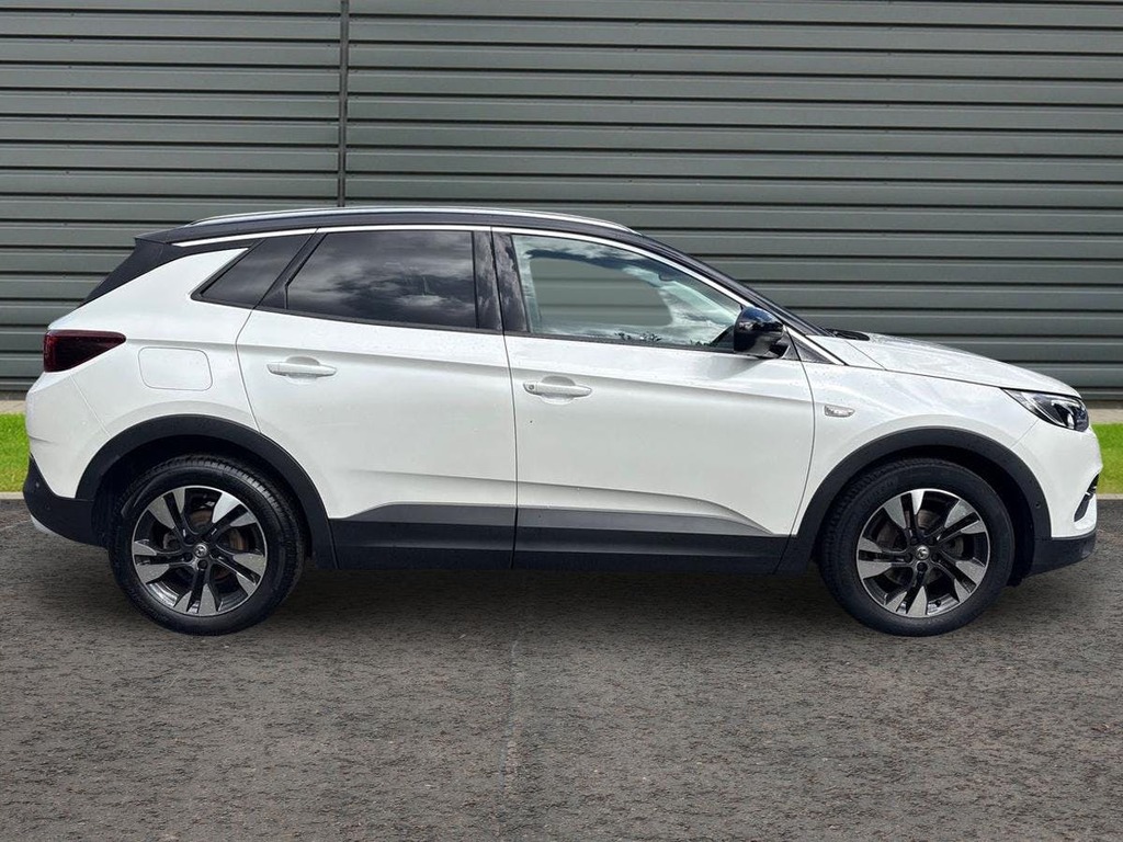 Vauxhall Grandland X 1.2 Turbo Sri Nav Suv SM70BGU White #2