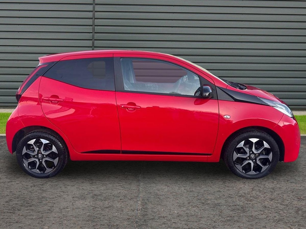 Toyota Aygo 1.0 Vvt I X Trend Hatchback X Shift Red #2