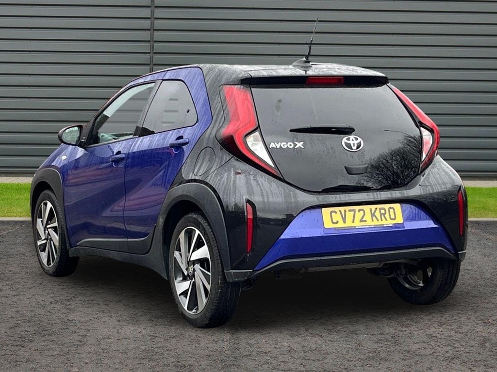 Toyota Aygo X 1.0 Vvt I Edge Hatchback Blue #5