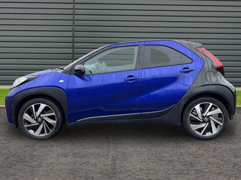Toyota Aygo X 1.0 Vvt I Edge Hatchback Blue #6