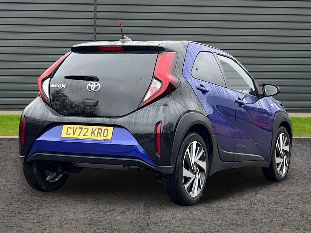 Toyota Aygo X 1.0 Vvt I Edge Hatchback Blue #3