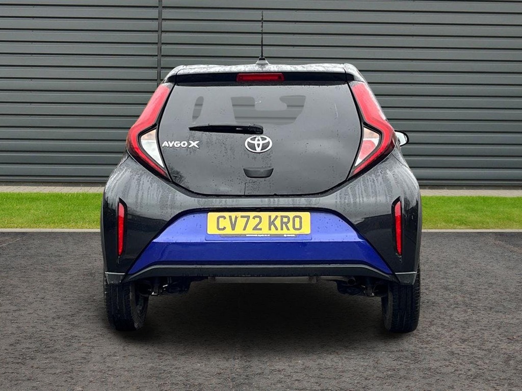 Toyota Aygo X 1.0 Vvt I Edge Hatchback Blue #4