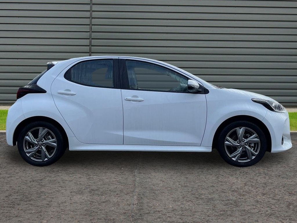 Toyota Yaris 1.5 Vvt-h Icon Hatchback Hybrid E Cvt White #2