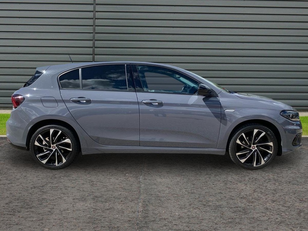 Fiat Tipo 1.4 T Jet S Design Hatchback Blue #2