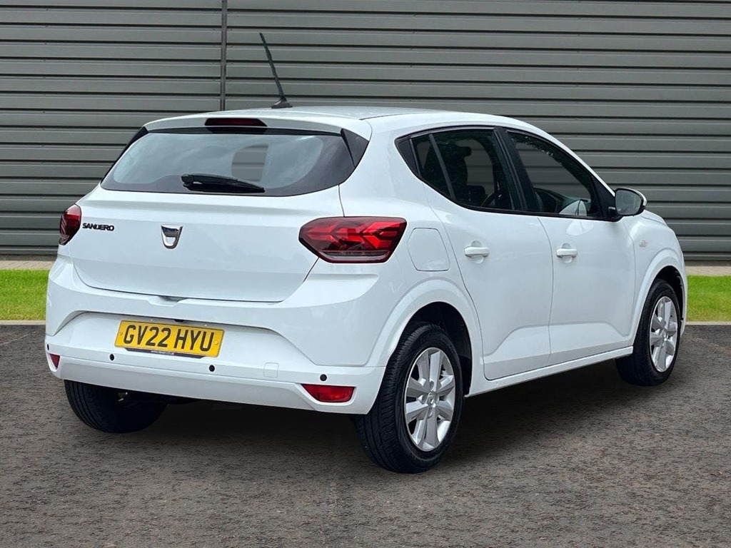 Dacia Sandero 1.0 Tce Comfort Hatchback GV22HYU White #3