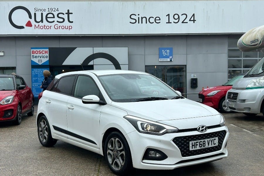 Hyundai I20 1.0 T Gdi Premium Nav Hatchback Dct White