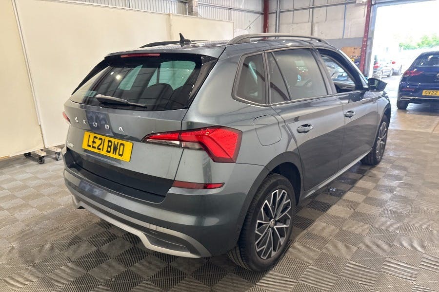 Skoda Kamiq 1.0 Tsi Se Drive Suv Dsg Grey #3