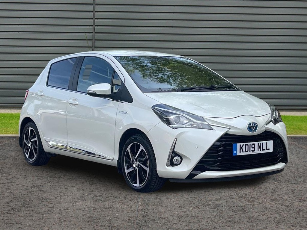 Toyota Yaris 1.5 Vvt-h Excel Hatchback Hybrid E Cvt White