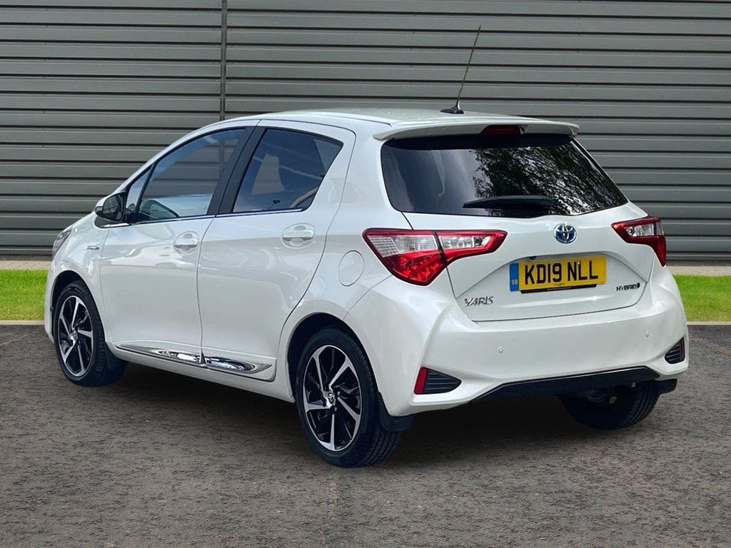 Toyota Yaris 1.5 Vvt-h Excel Hatchback Hybrid E Cvt KD19NLL White #5