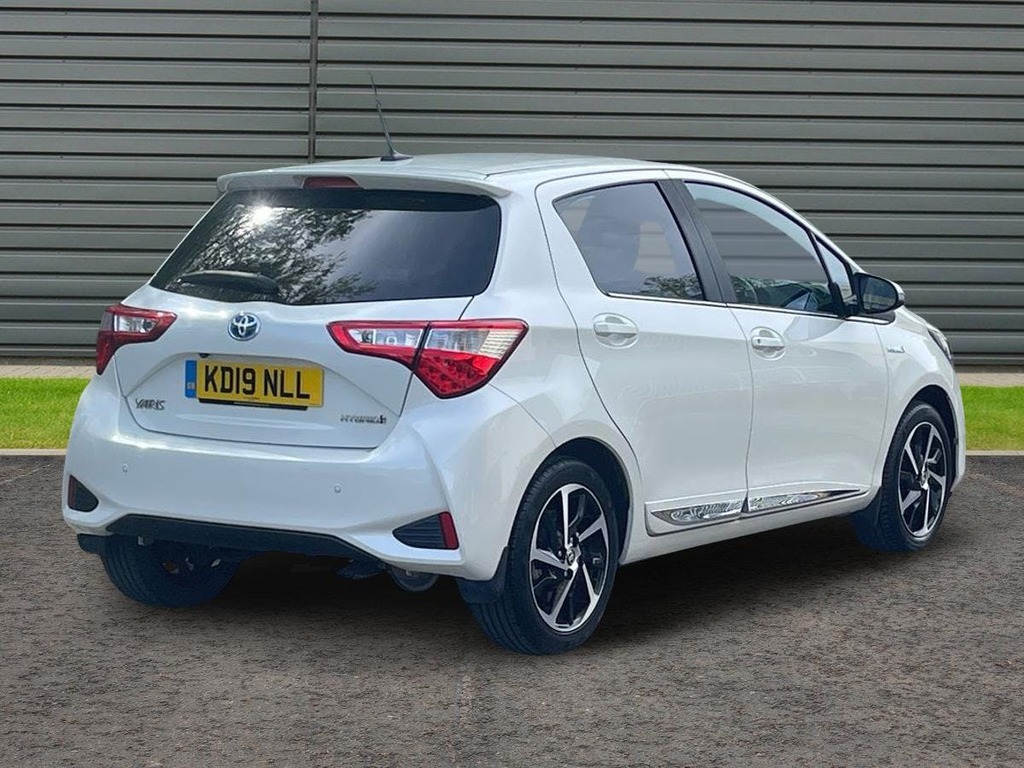 Toyota Yaris 1.5 Vvt-h Excel Hatchback Hybrid E Cvt KD19NLL White #3