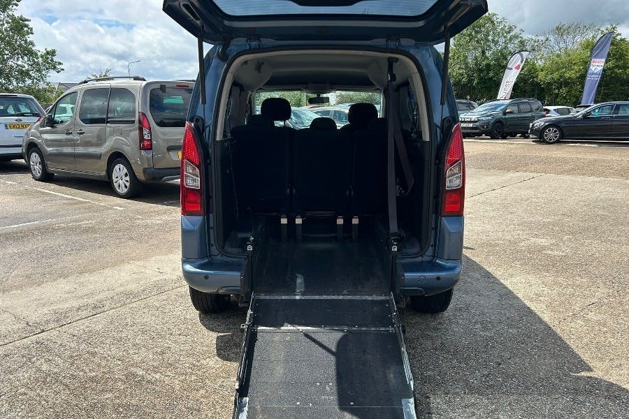 Peugeot Partner Tepee 1.6 Hdi Tepee S Mpv Blue #2