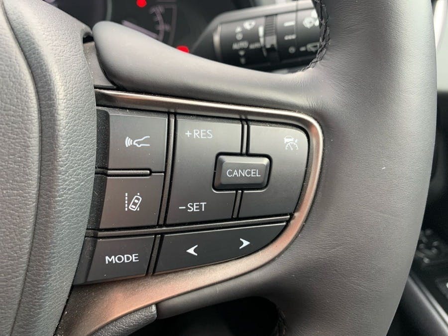 Lexus UX 2.0 250H F Sport Design Suv Hybrid E-cv White #23