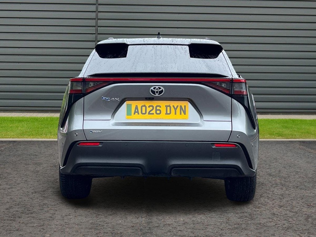 Toyota bZ4X 73.1Kwh Excel Suv Silver #4