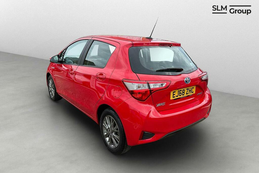 Toyota Yaris 1.5 Vvt-h Icon Hatchback Hybrid E Cvt Red #2