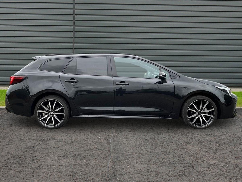 Toyota Corolla 1.8 Vvt-h Gr Sport Touring Sports Hybri Black #2