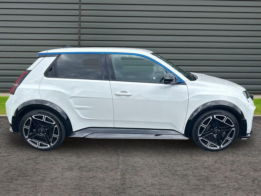Alpine A290 52Kwh Gt Hatchback White #2