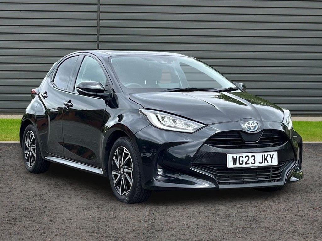 Toyota Yaris 1.5 Vvt-h Design Hatchback Hybrid E Cvt Black