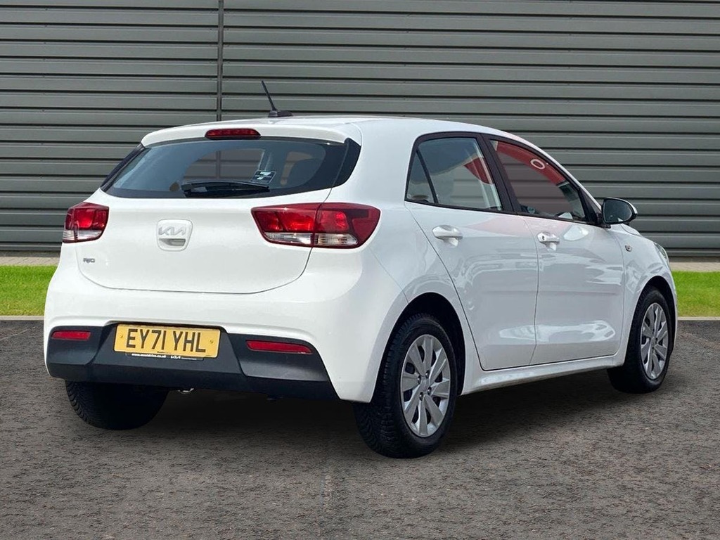 Kia RIO 1.2 1 Hatchback White #3